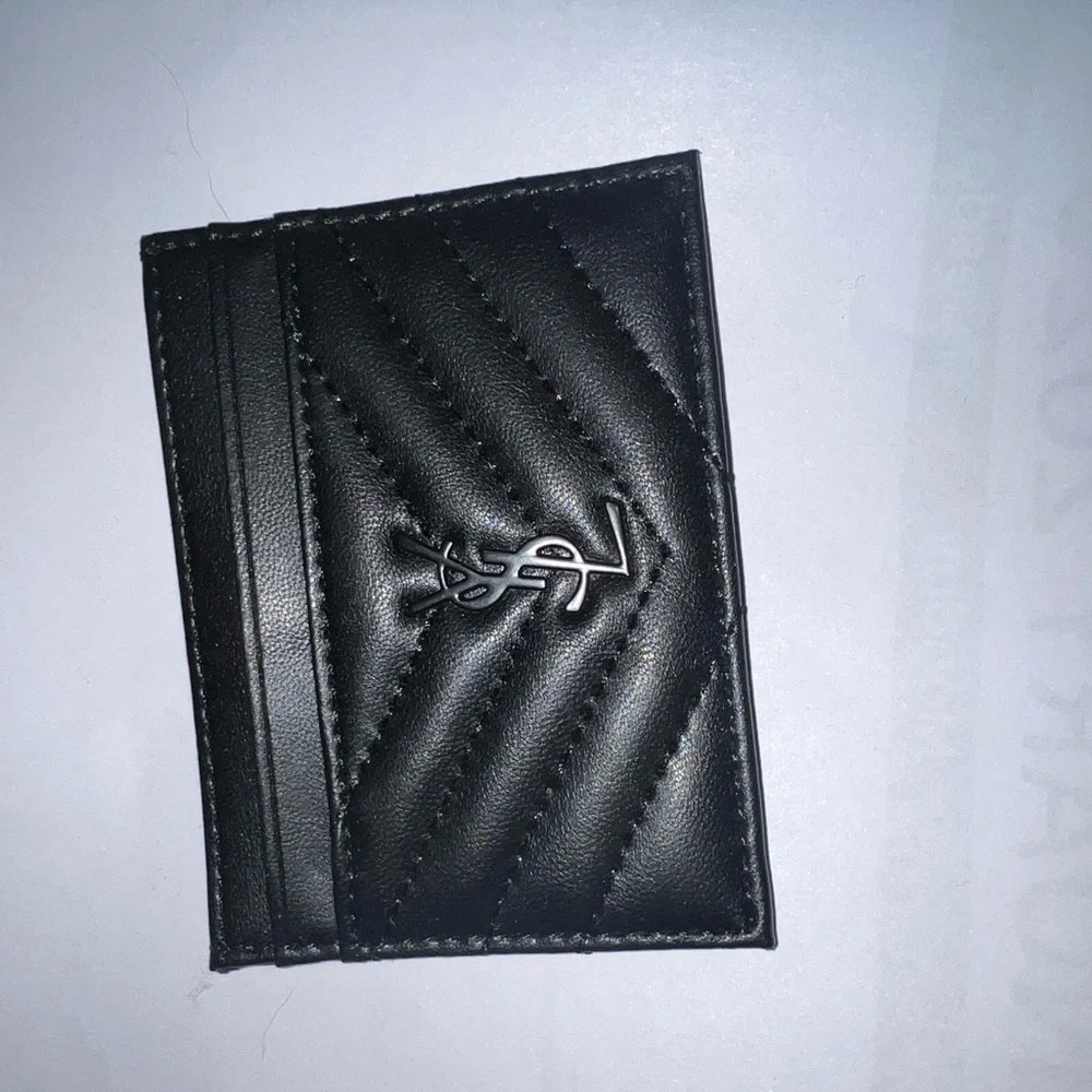 Quilted Black Leather Card Holder - Picture 1 of 3